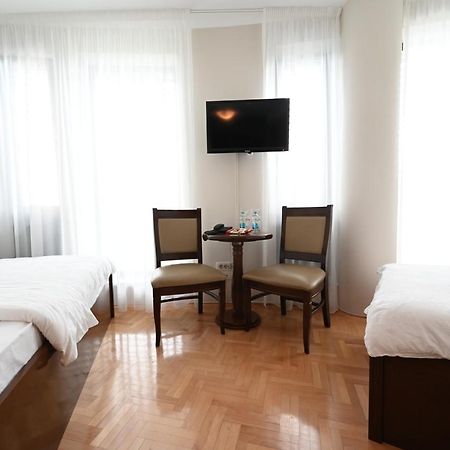 Hotel "Jkc Banja Luka" Екстериор снимка