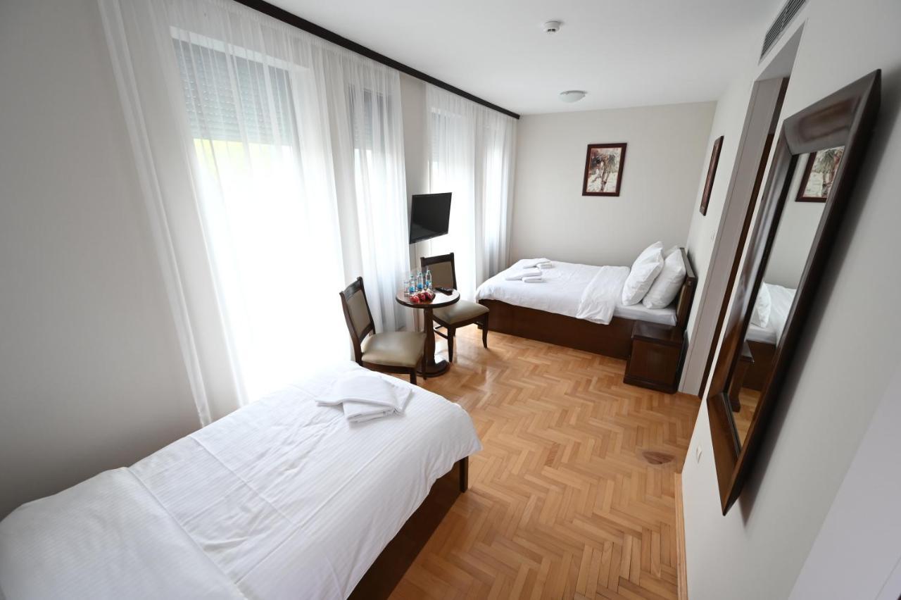 Hotel "Jkc Banja Luka" Екстериор снимка