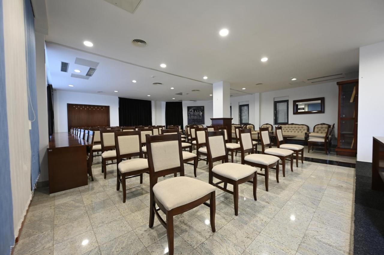 Hotel "Jkc Banja Luka" Екстериор снимка