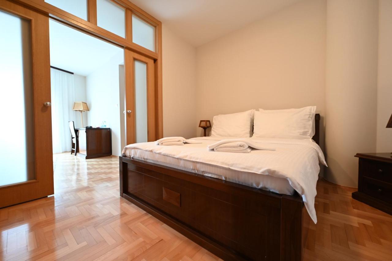 Hotel "Jkc Banja Luka" Екстериор снимка