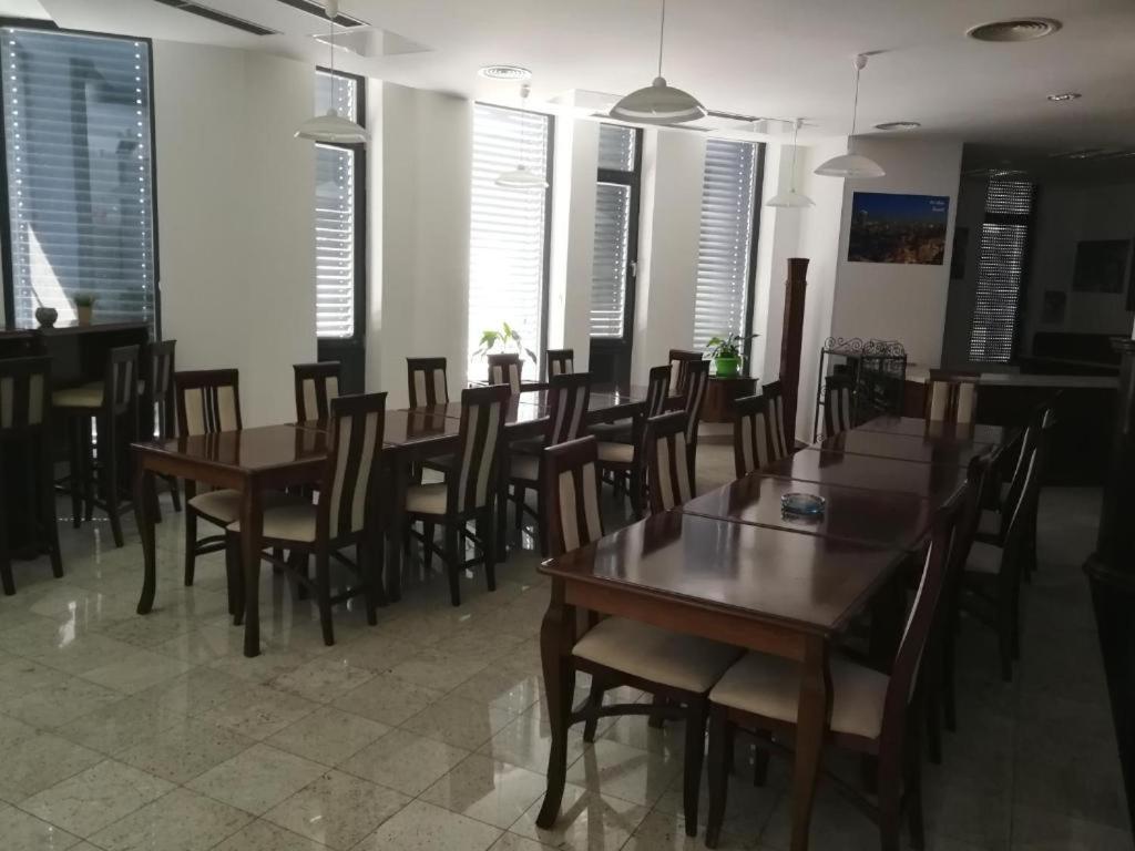 Hotel "Jkc Banja Luka" Екстериор снимка